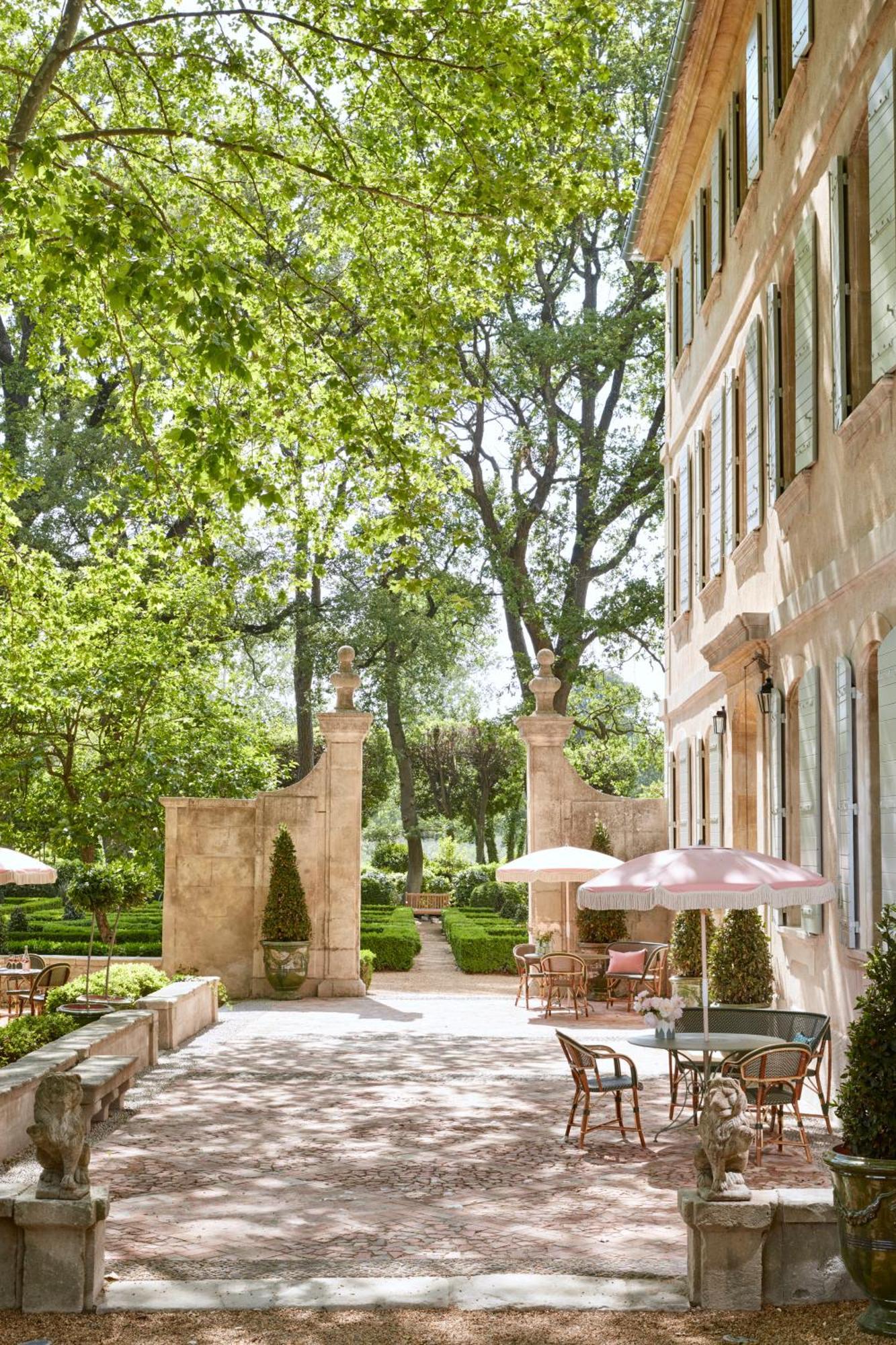 Domaine De Chalamon Bed & Breakfast Saint-Rémy-de-Provence Екстериор снимка