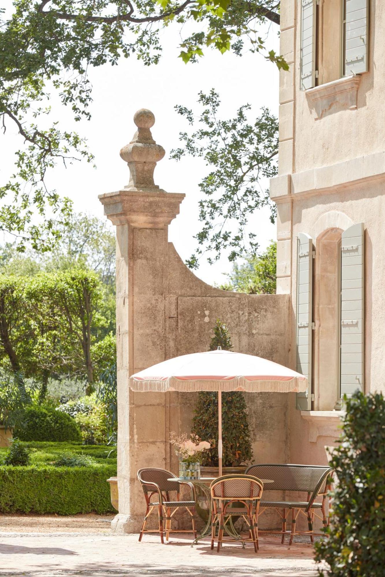 Domaine De Chalamon Bed & Breakfast Saint-Rémy-de-Provence Екстериор снимка